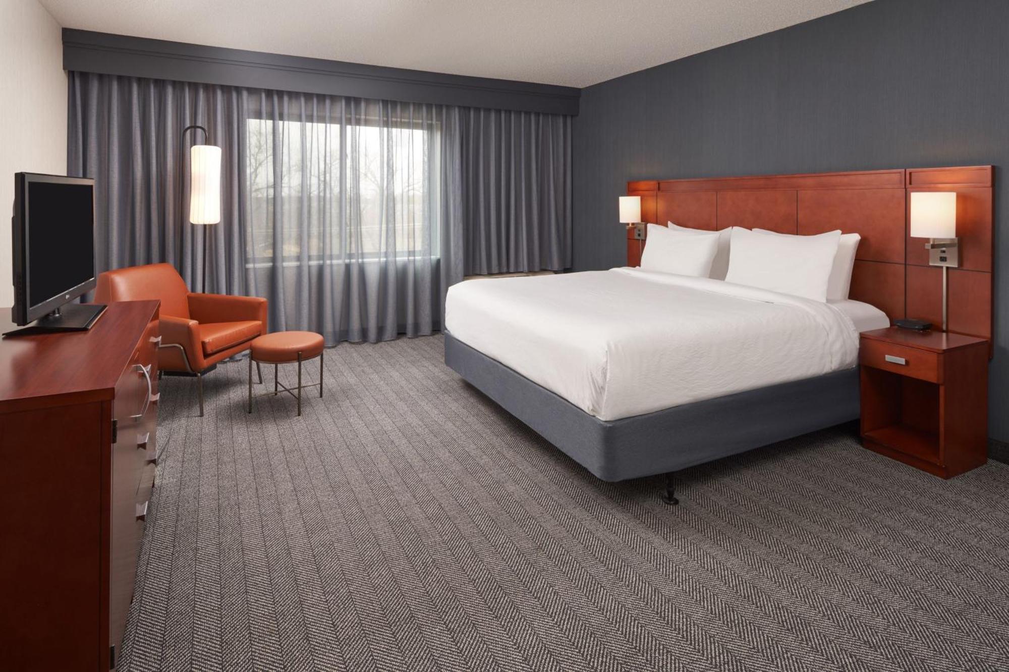 Courtyard By Marriott Glassboro Rowan University Exterior photo