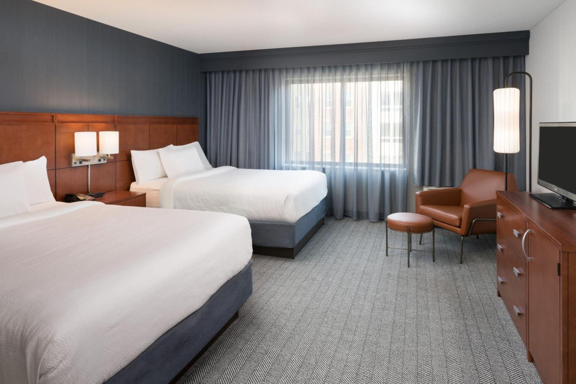 Courtyard By Marriott Glassboro Rowan University Exterior photo