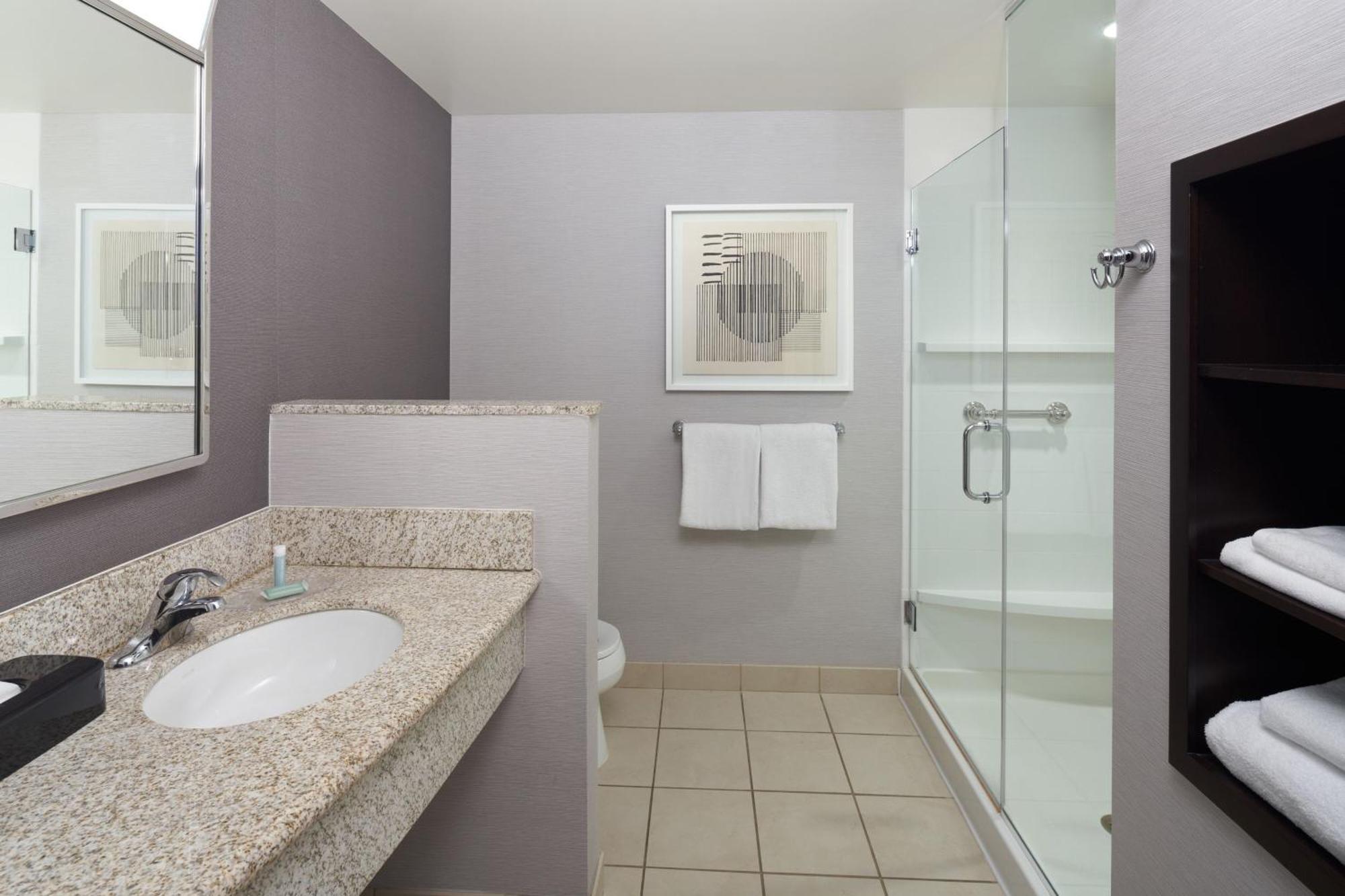 Courtyard By Marriott Glassboro Rowan University Exterior photo