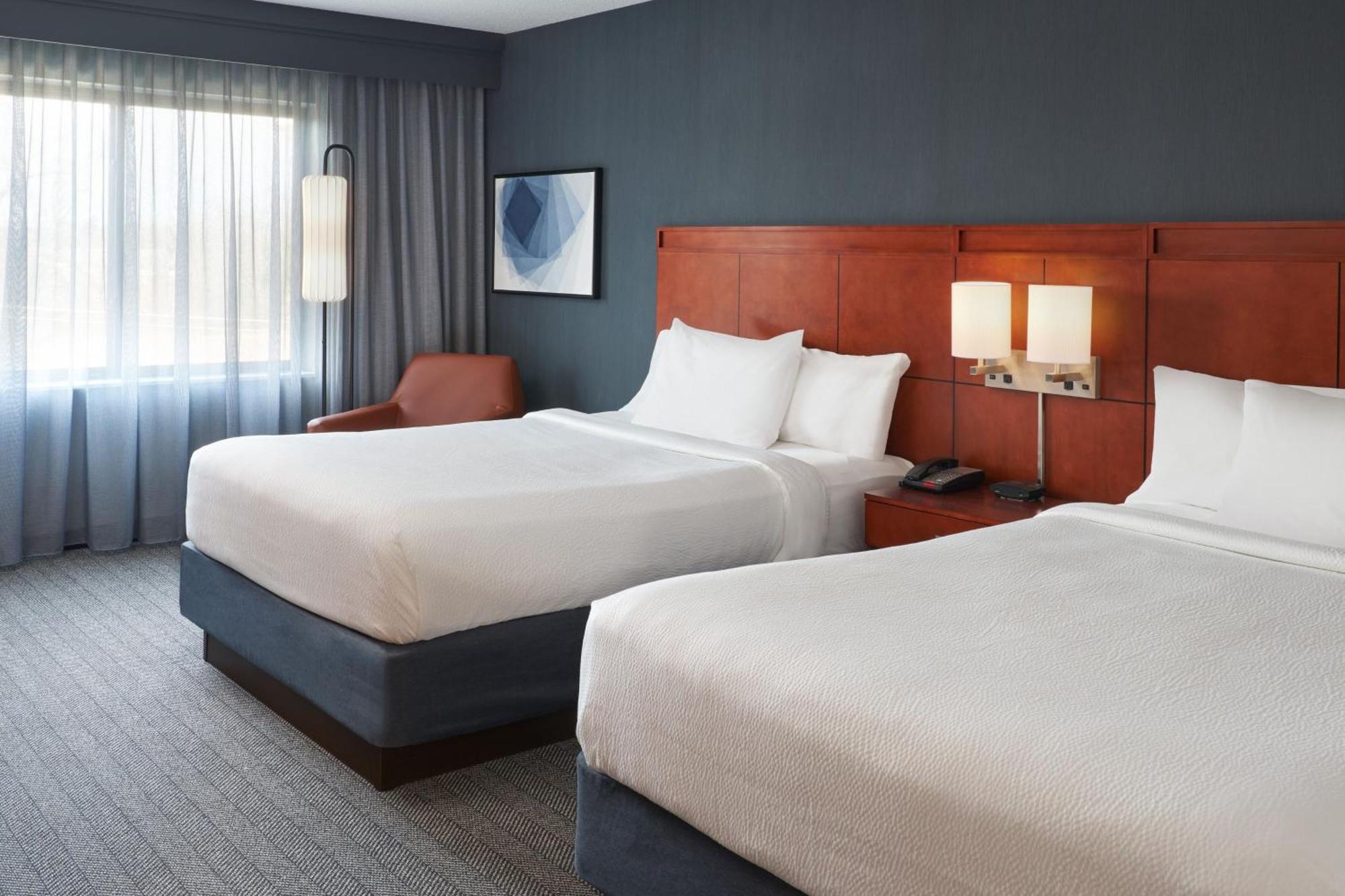 Courtyard By Marriott Glassboro Rowan University Exterior photo